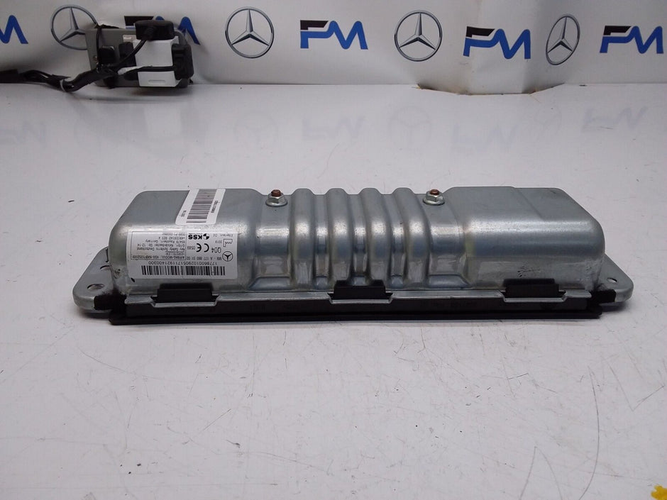 2019 MERCEDES BENZ A-CLASS W177 DRIVER SIDE KNEE AIRBAG A1778600102 FM00326