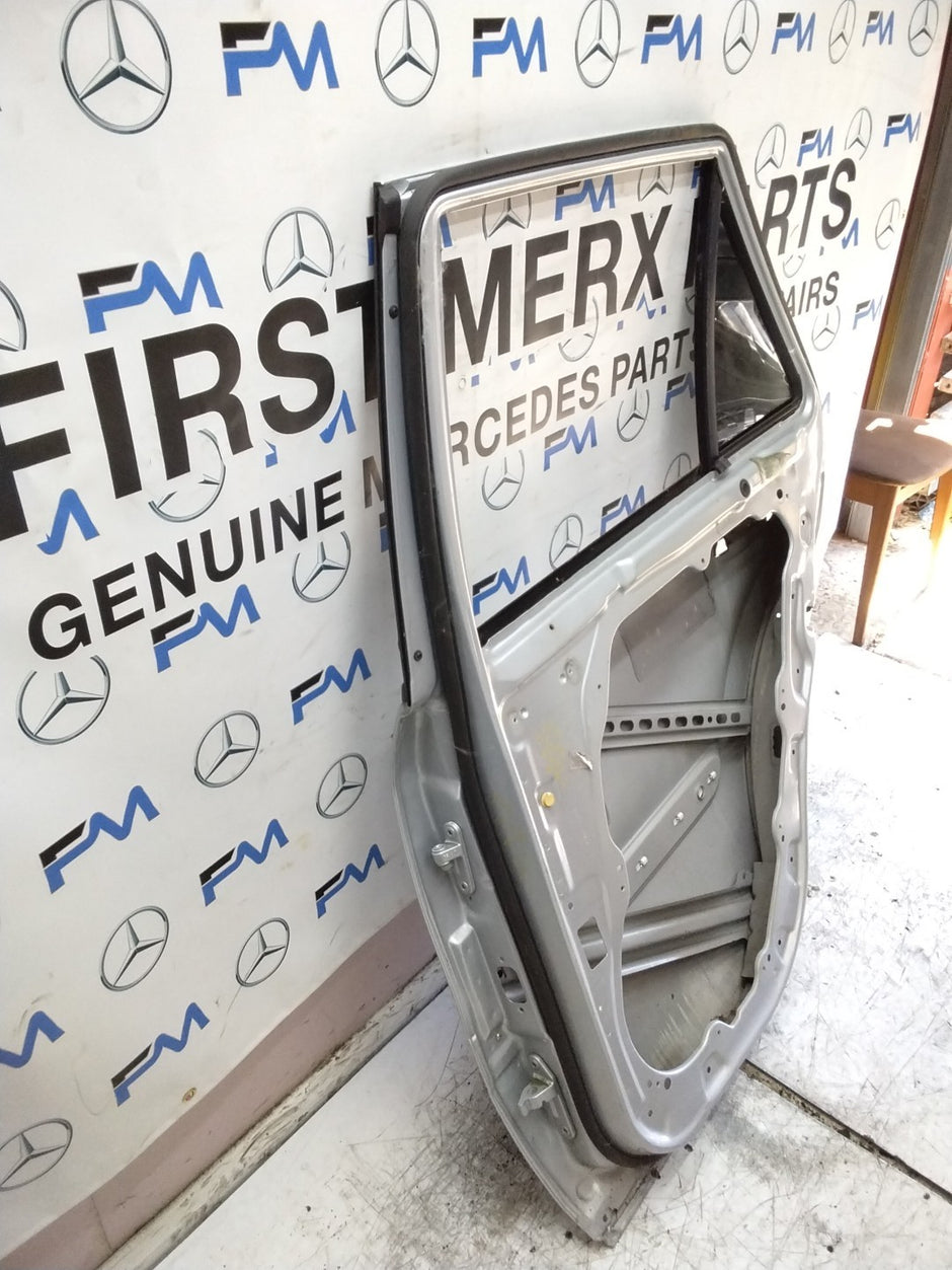 MERCEDES M-CLASS W164  DRIVER REAR DOOR OSR SILVER 2005-11 FMD571