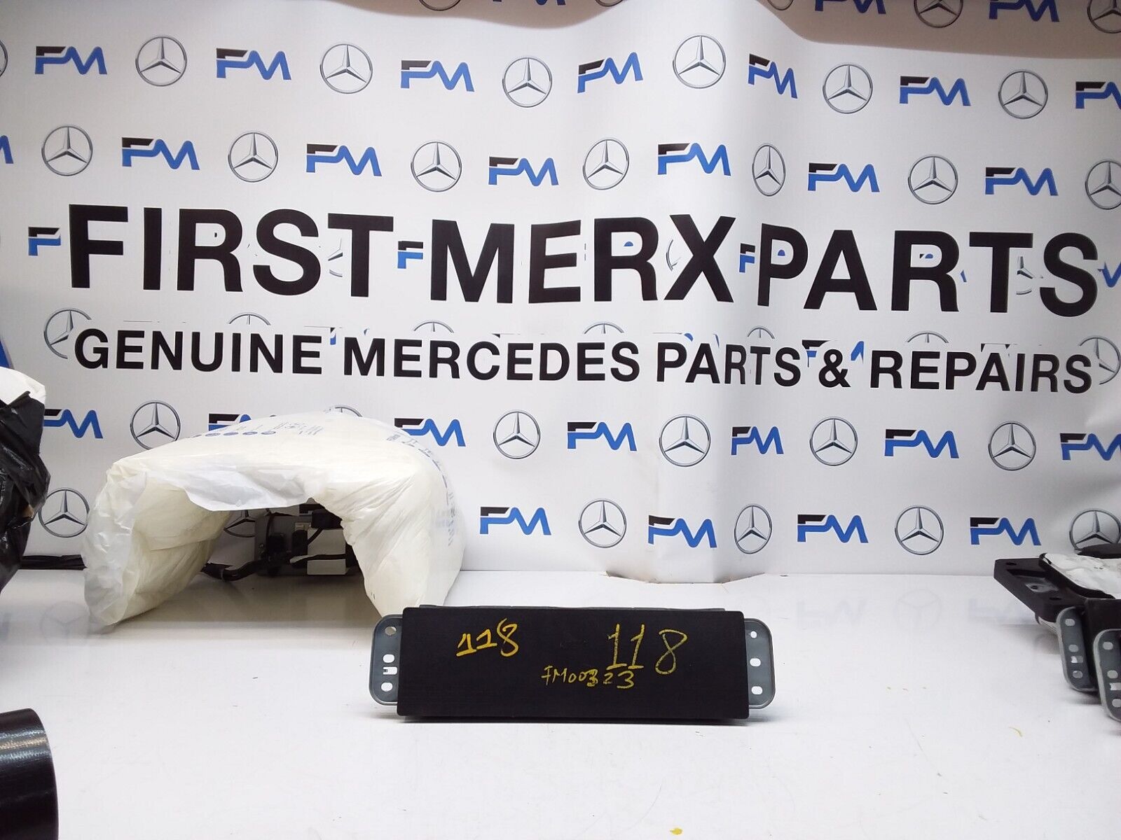 2018 MERCEDES BENZ A-CLASS W118 DRIVER SIDE KNEE AIRBAG A1778600102 FM00323
