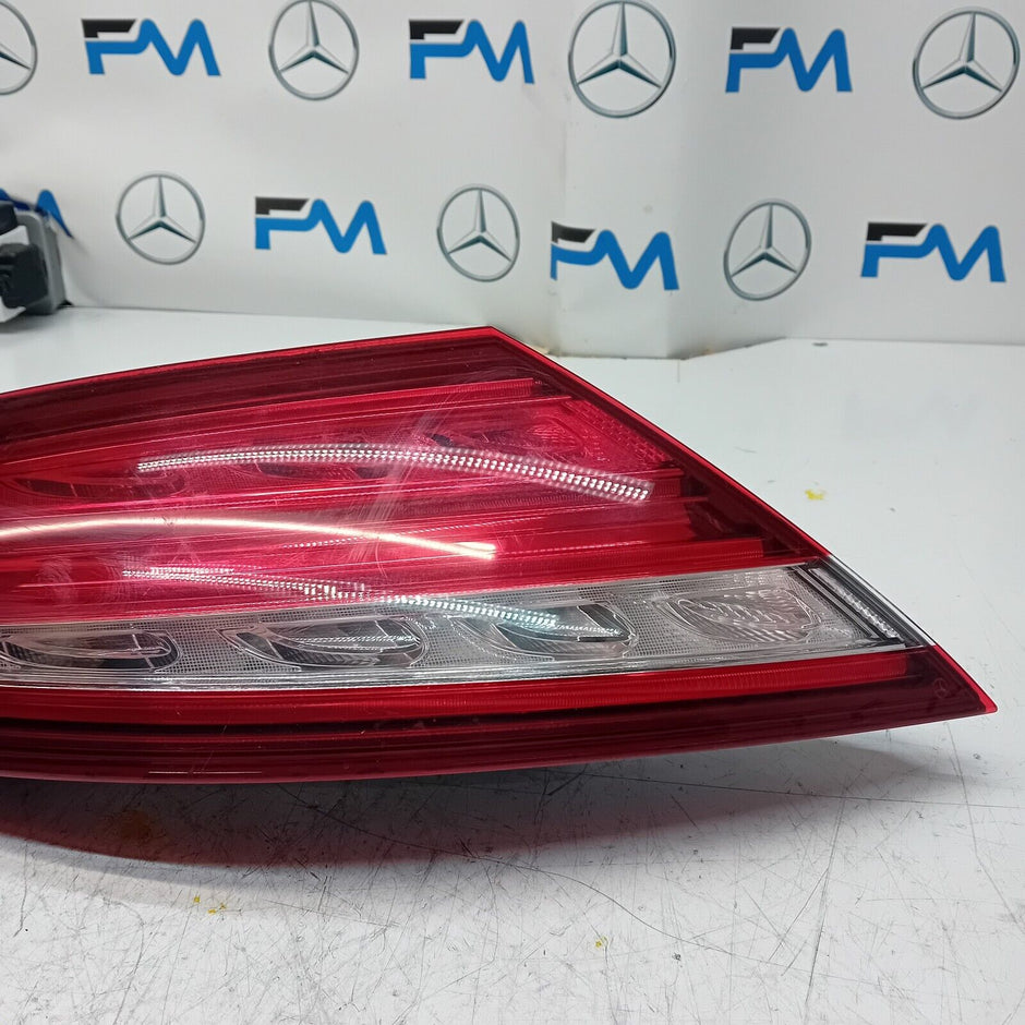 MERCEDES C-CLASS W205 COUPE 2016 REAR PASSENGER N/S TAIL LIGHT A2059066300 FMT40