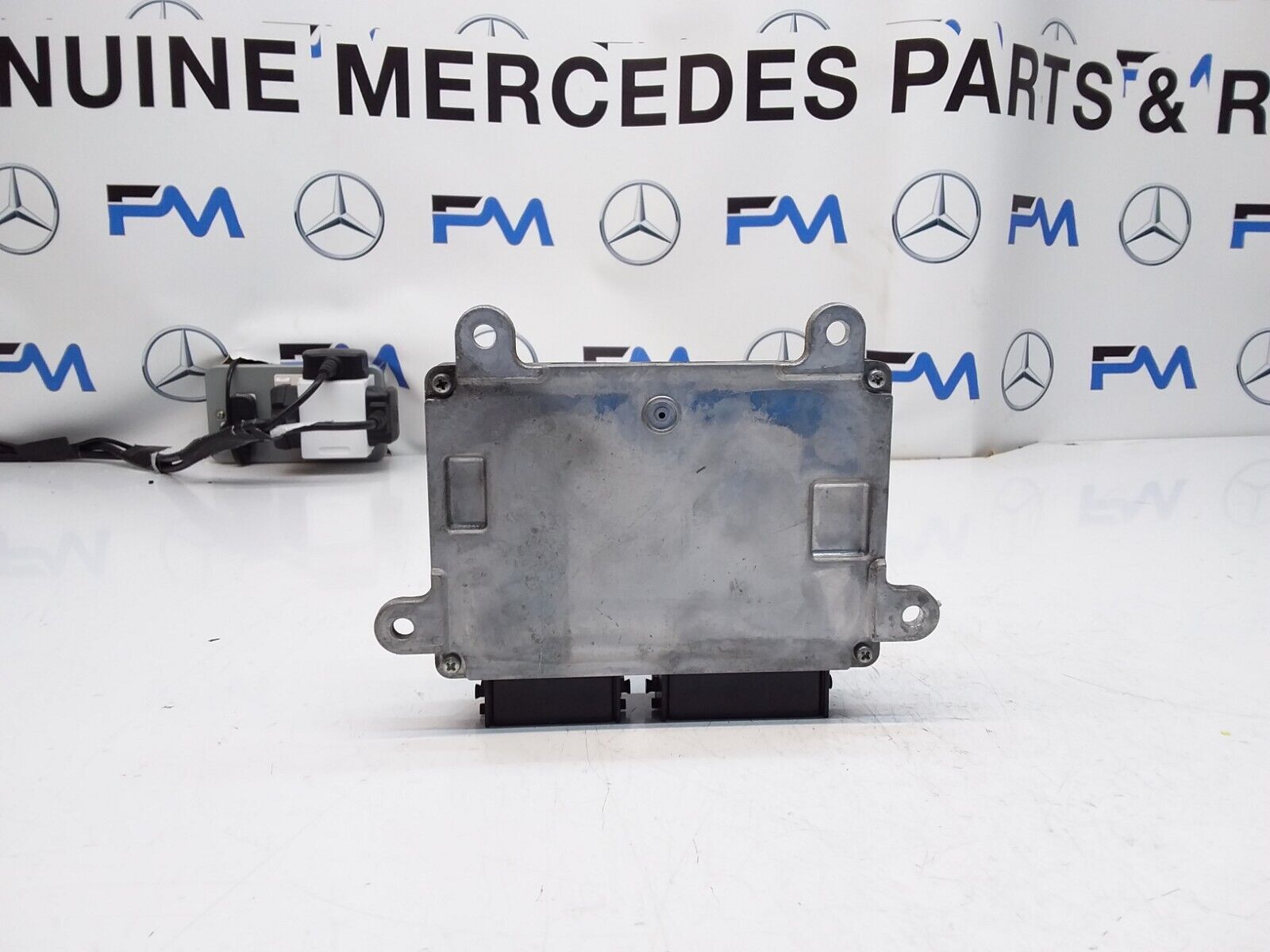 MITSUBISHI  OUTLANDER MK3 ENGINE ECU CONTROL MODULE 1860730 FM00450