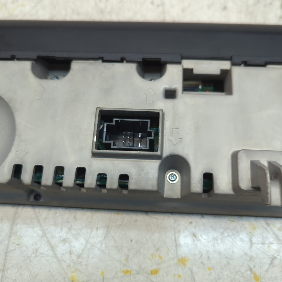 MERCEDES BENZ B-CLASS W247  DISPLAY SCREEN A2479008311 2019 ON FM001359