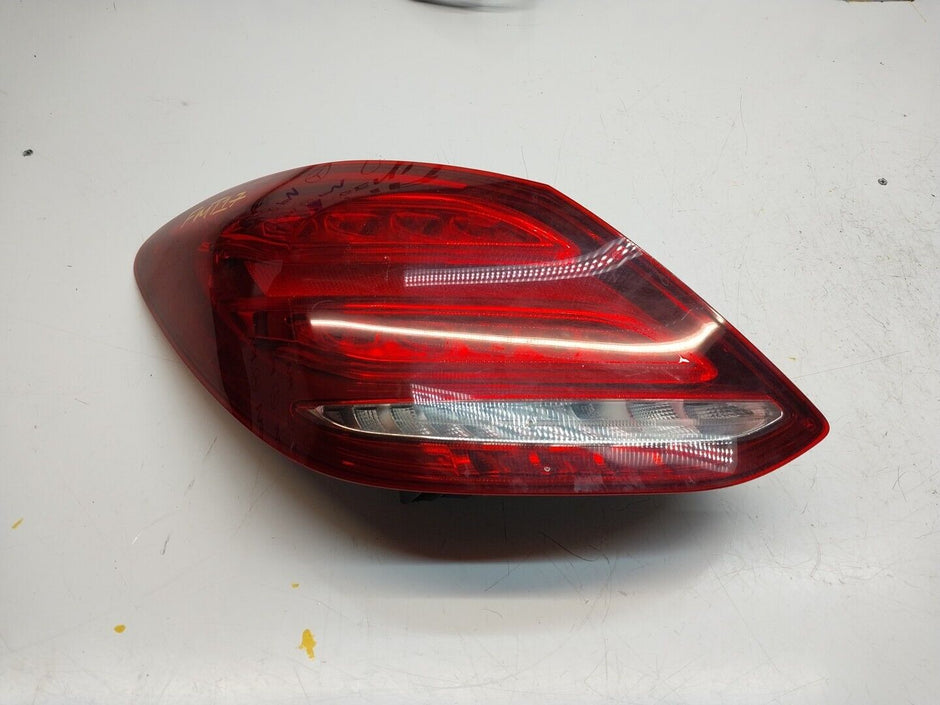 GENUINE MERCEDES C CLASS W205 REAR LEFT LED LIGHT 2014-2018 A2059061357 FMT17