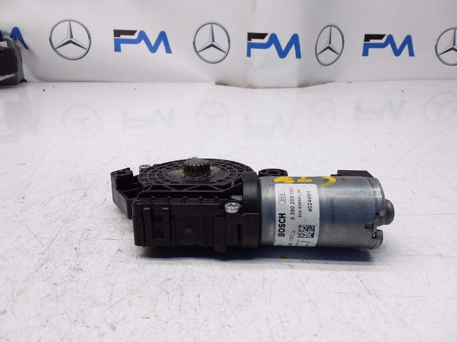 Mercedes E-CLASS W213 2015 Sunroof Motor Regulator 0390200101 FM00444