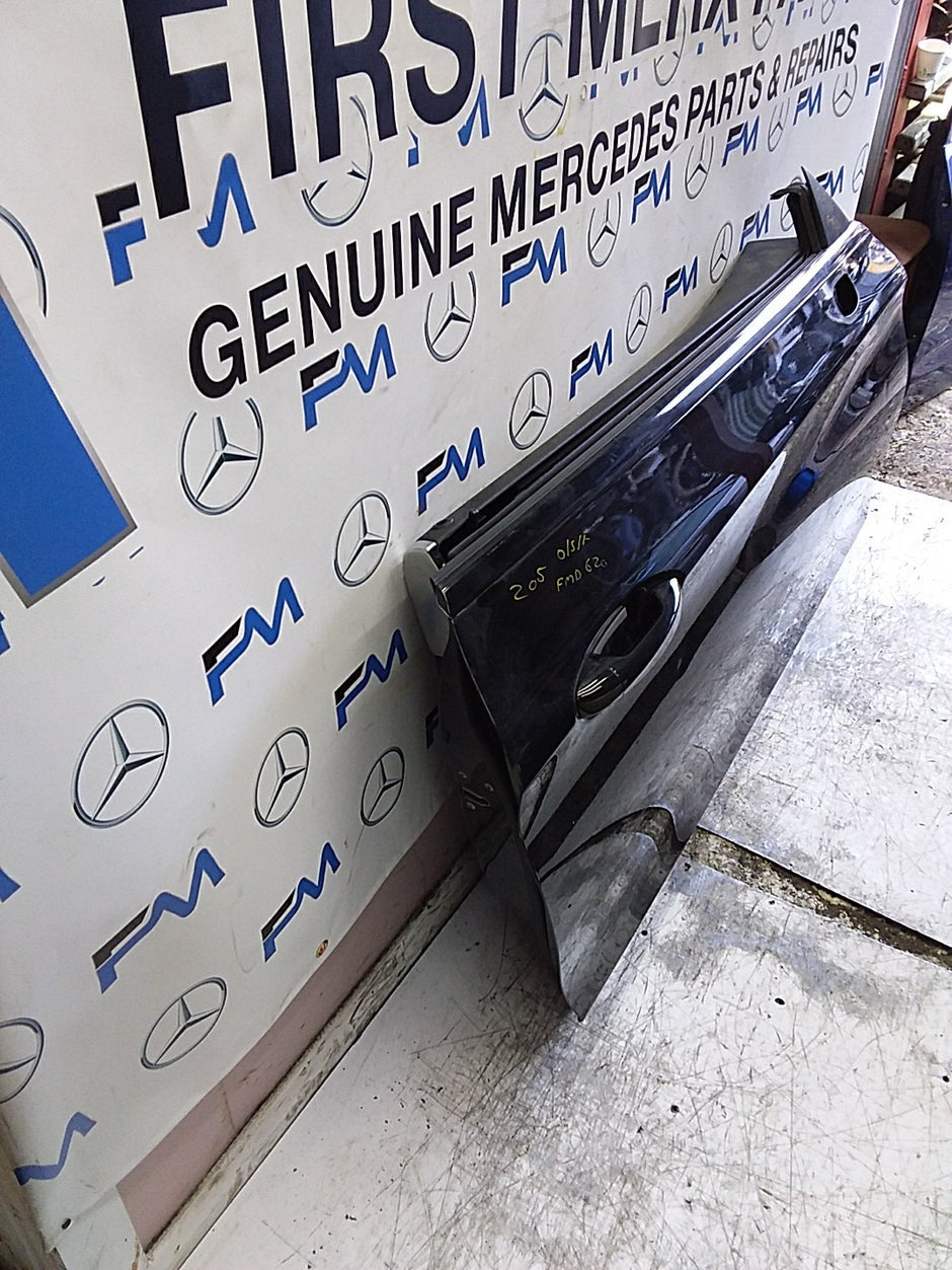 MERCEDES C-CLASS C205  DRIVER FRONT DOOR OSF BLACK 2015 ONWARDS COMPLETE FMD620