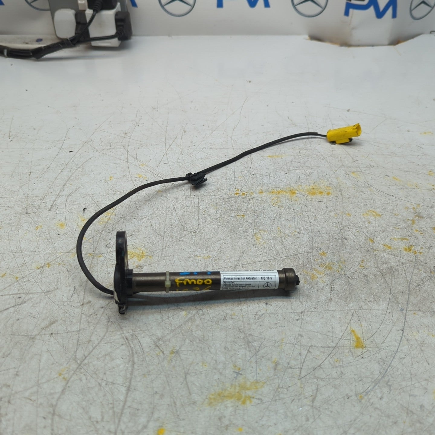 MERCEDES A CLASS W177 BONNET PEDESTRIAN ACTUATOR A1779062301 2017 FM001436