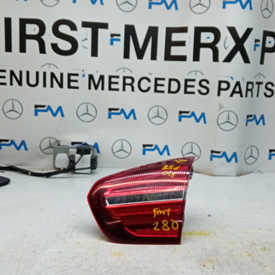 MERCEDES GLA X156 DRIVER RIGHT OS REAR INNER TAIL LIGHT A1569069000 2019 FMT280