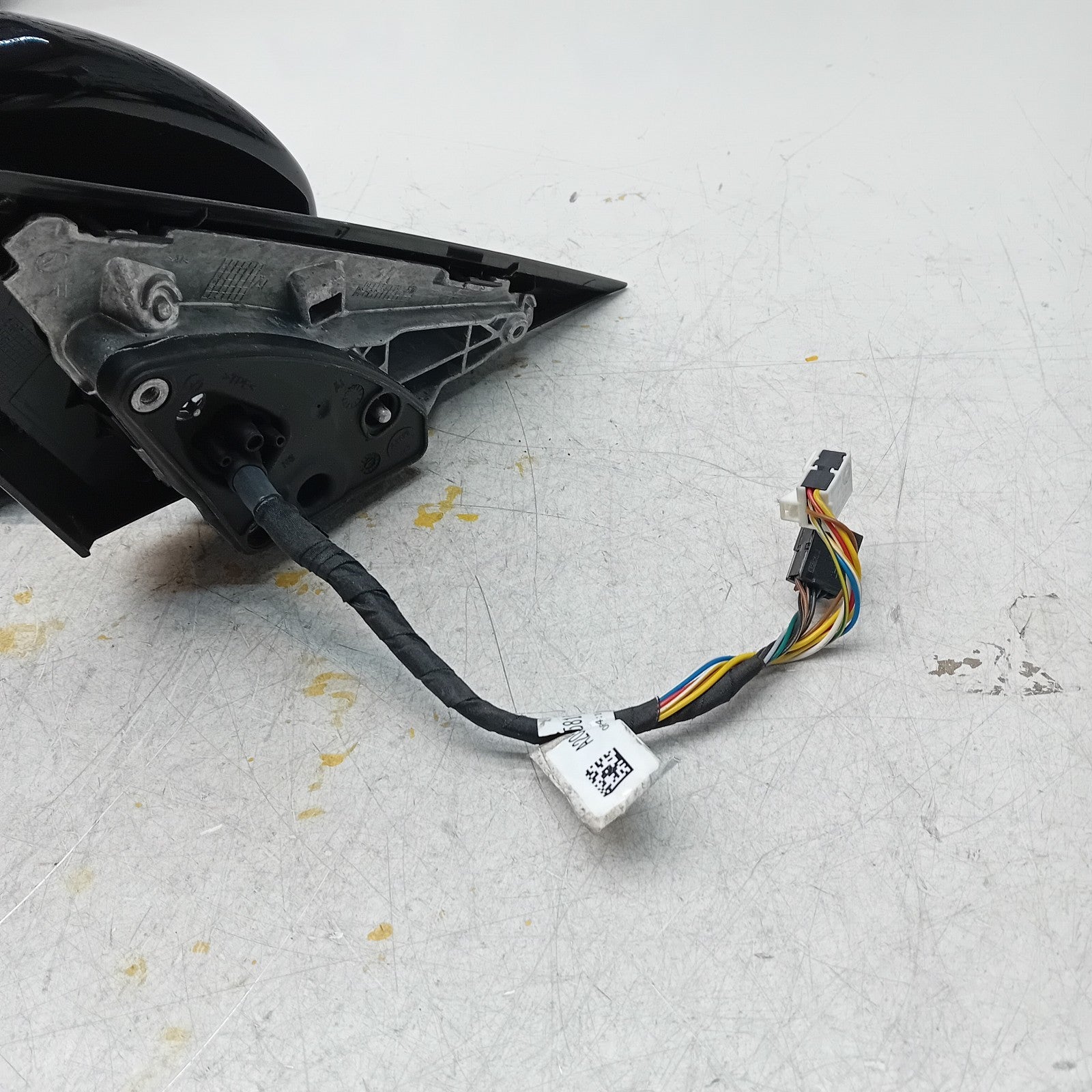 MERCEDES C-CLASS  W205 PASSENGER SIDE WING MIRROR A2058104702 BLACK PL FMM37