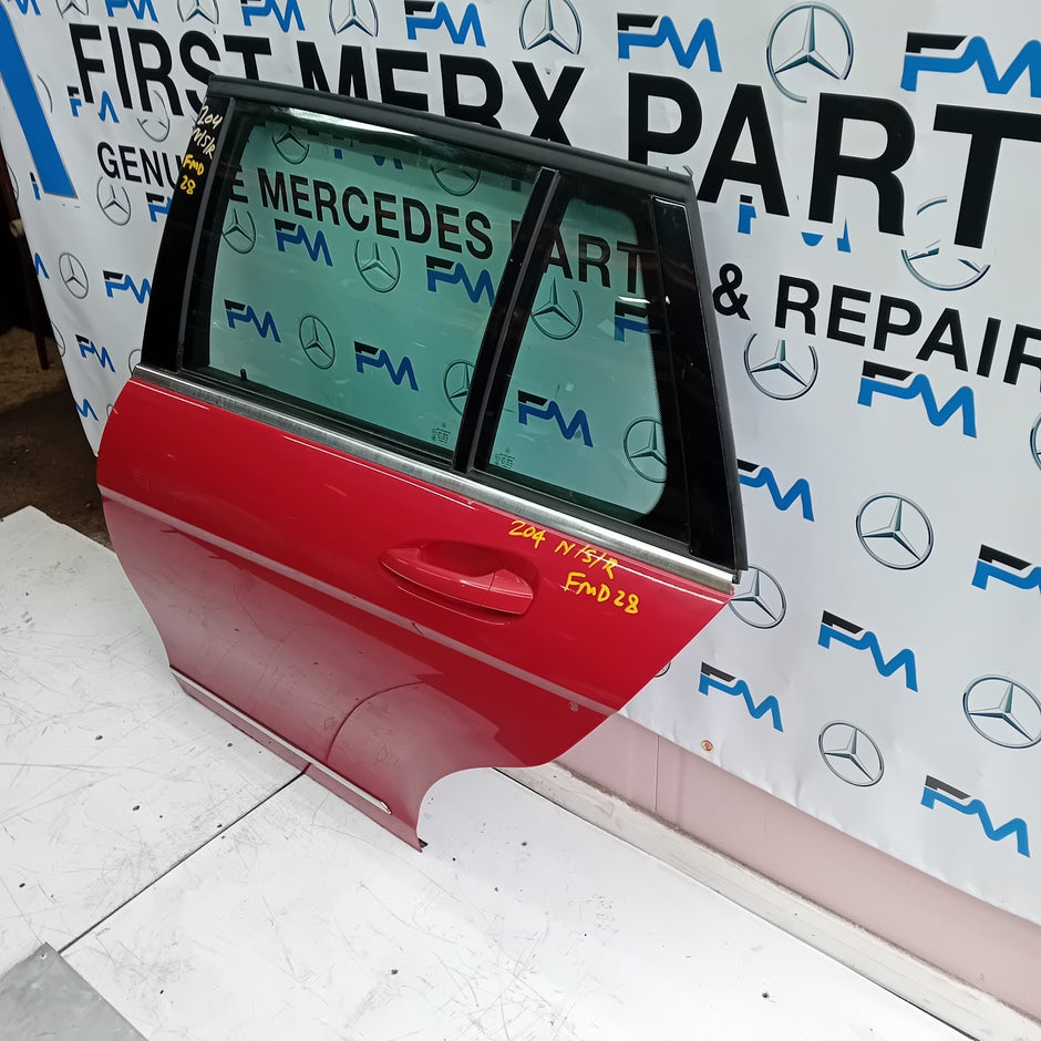 MERCEDES ESTATE C-CLASS W204 PASSENGER REAR DOOR (N/S/R) RED 2008-2014 FMD28