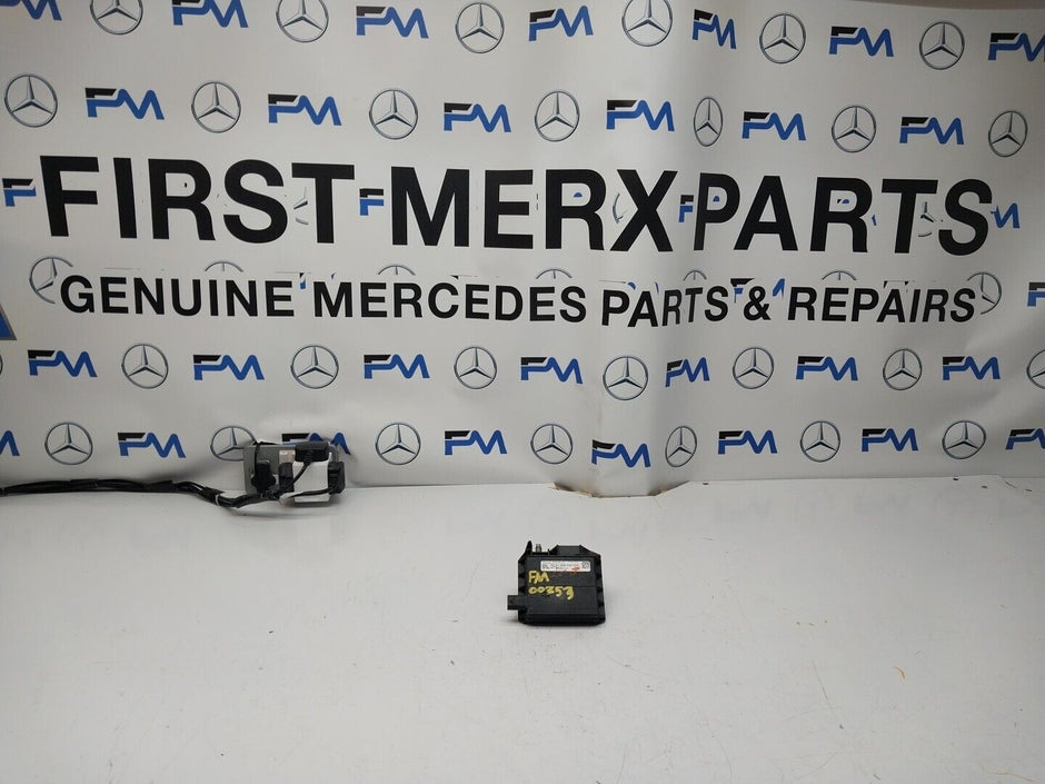 Mercedes W213 W205 W218 W238 W253 Negative Battery Tray Clamp A0009061505FM00253