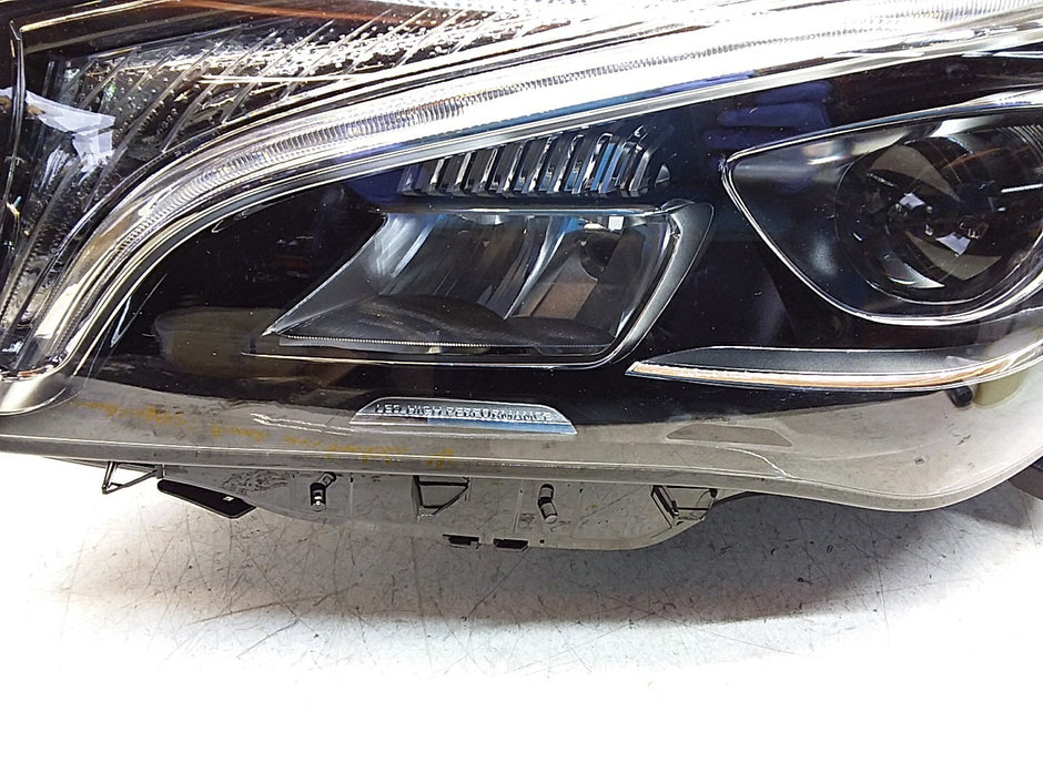  MERCEDES W117 PASSENGER HEADLIGHT FMH286