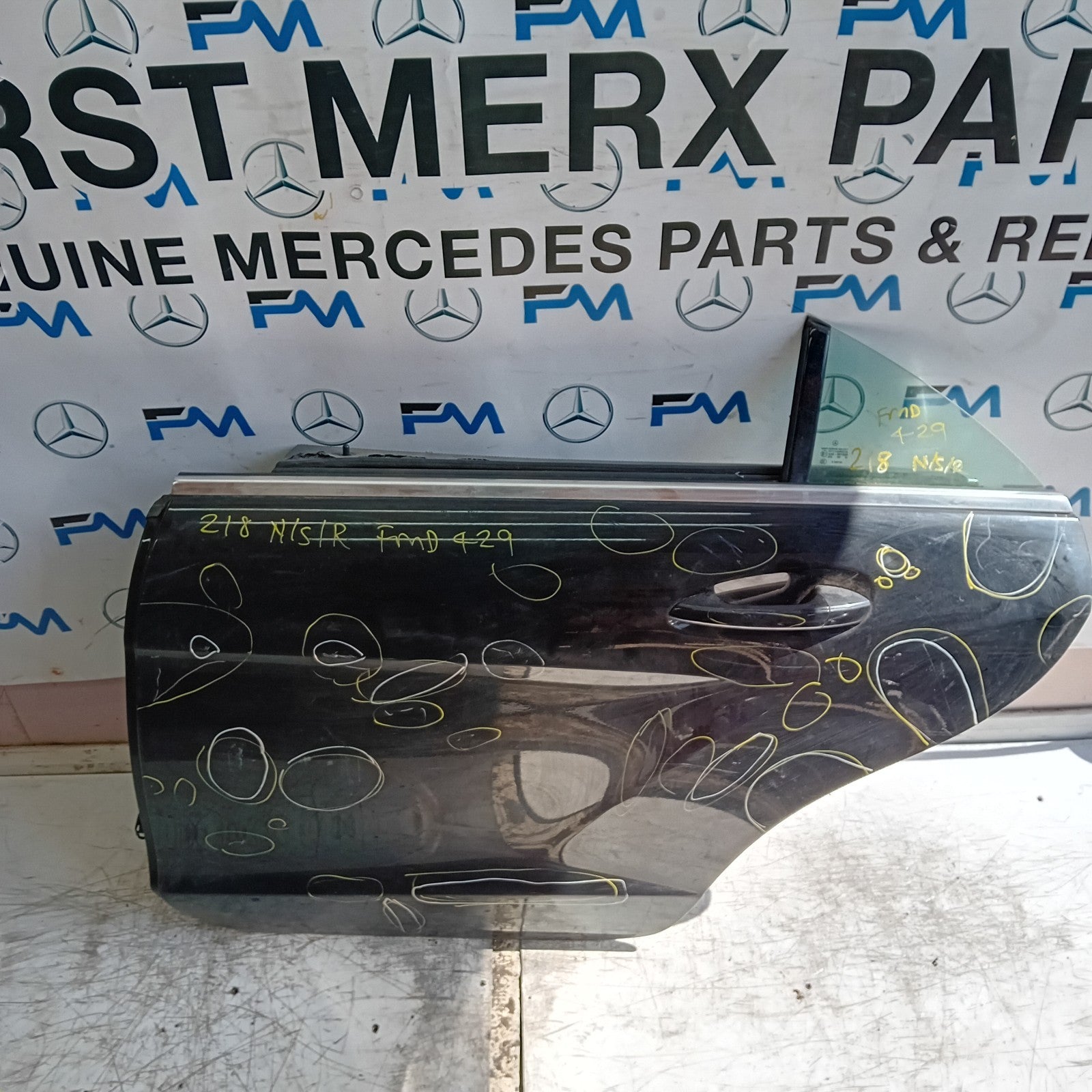 MERCEDES CLS W218 COUPE PASSENGER REAR DOOR NSR BLACK 2011-17 COMPLETE FMD429