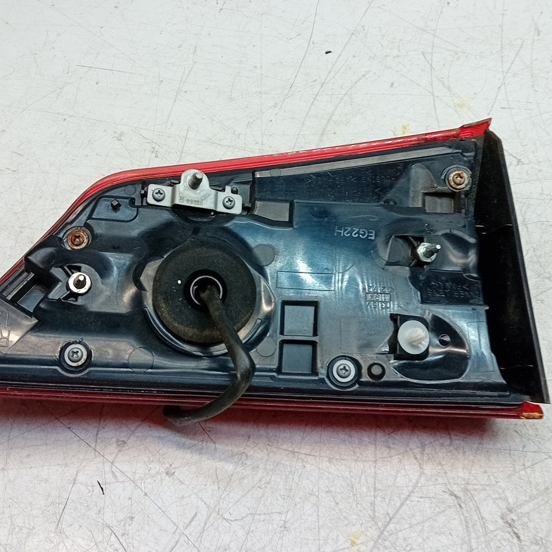 MITSUBISHI OUTLANDER MK3 DRIVER SIDE RIGHT REAR INNER TAIL LIGHT 2013 FMT300