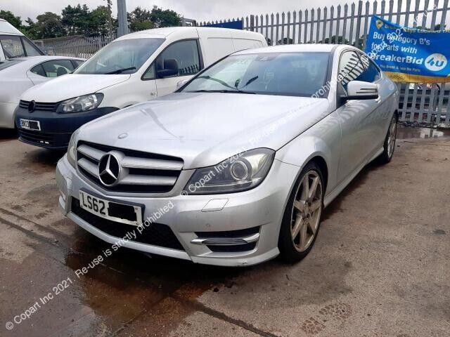 MERCEDES C-CLASS W204 - BREAKING / REAR BUMPER , BOOT AND ALLOY WHEELS