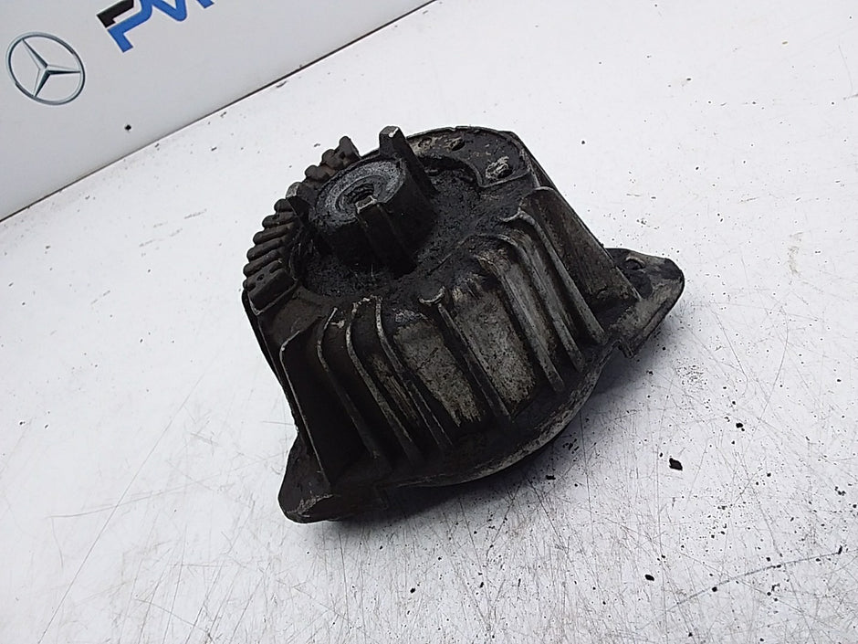 MERCEDES BENZ  E-CLASS  W212  ENGINE MOUNT LEFT NS A2122406317 FMR360