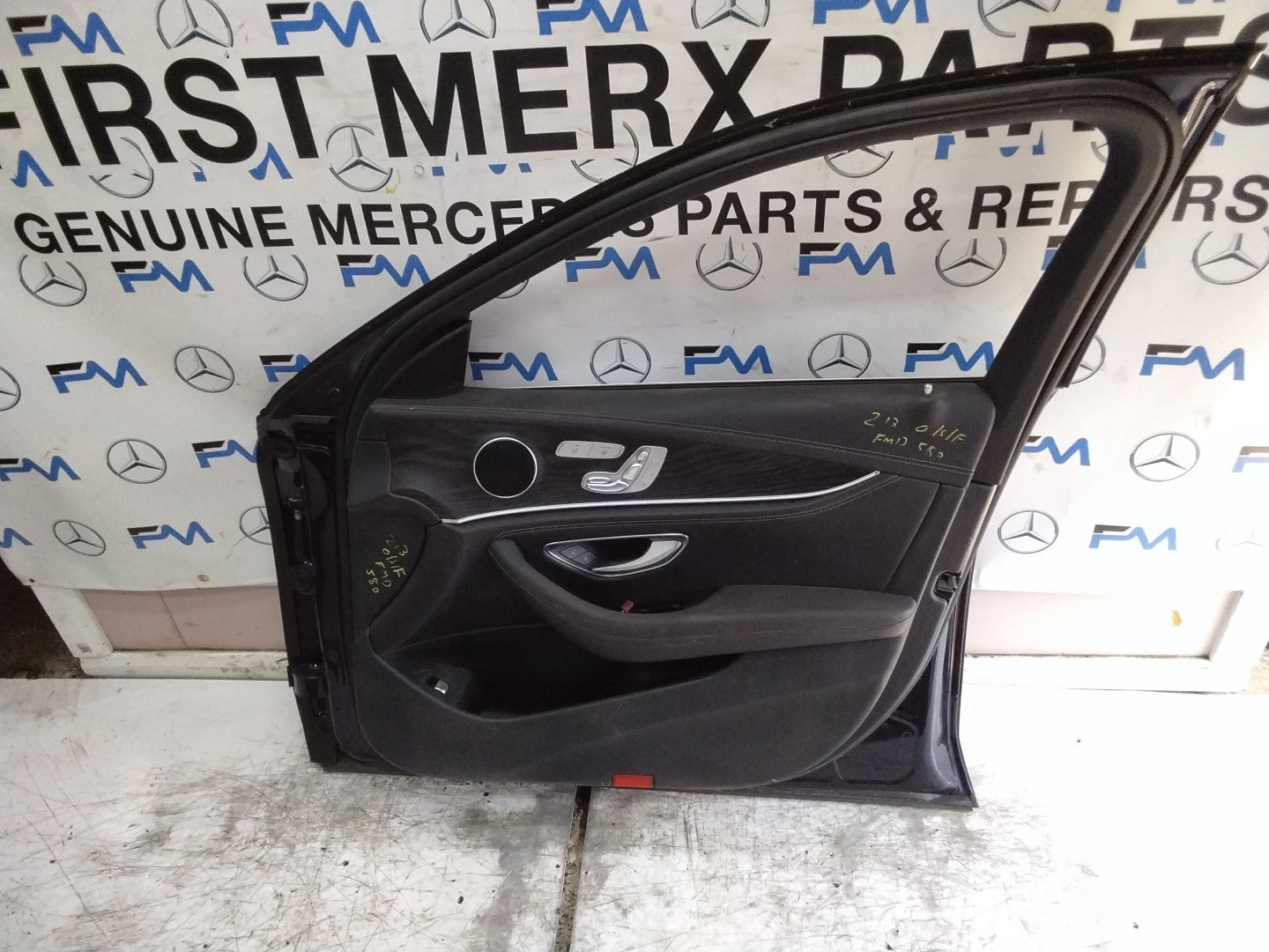 MERCEDES BENZ  E-CLASS W213 SLN DRIVER FRONT DOOR OSF BLUE 2016-20  FMD580