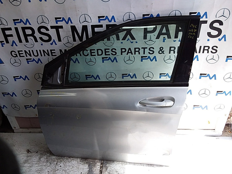 MERCEDES B-CLS W246  PASSENGER FRONT DOOR NSF SILVER 2012-2019  FMD606