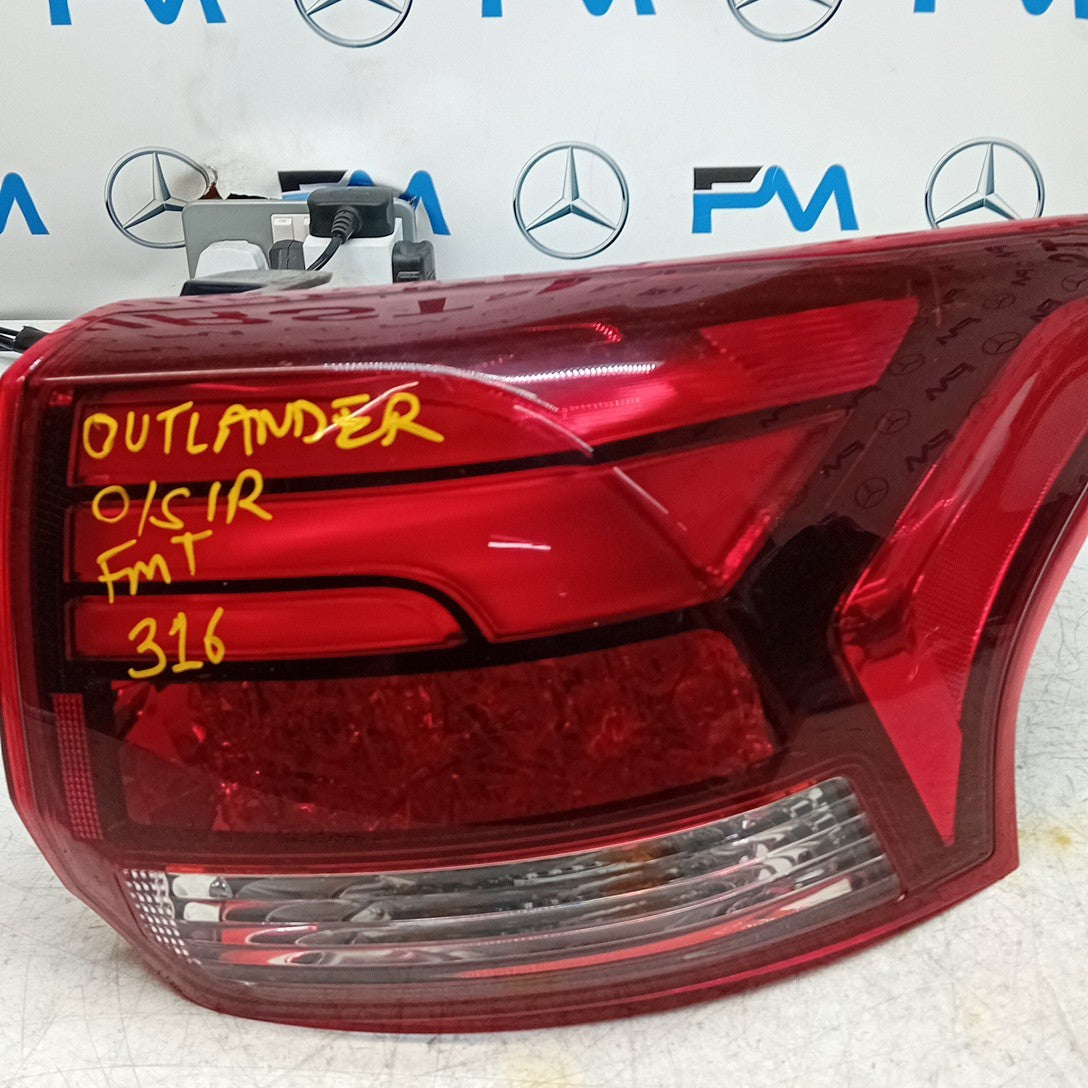 MITSUBISHI OUTLANDER MK3 DRIVER REAR OUTER TAIL LIGHT OSR 2014 FMT316