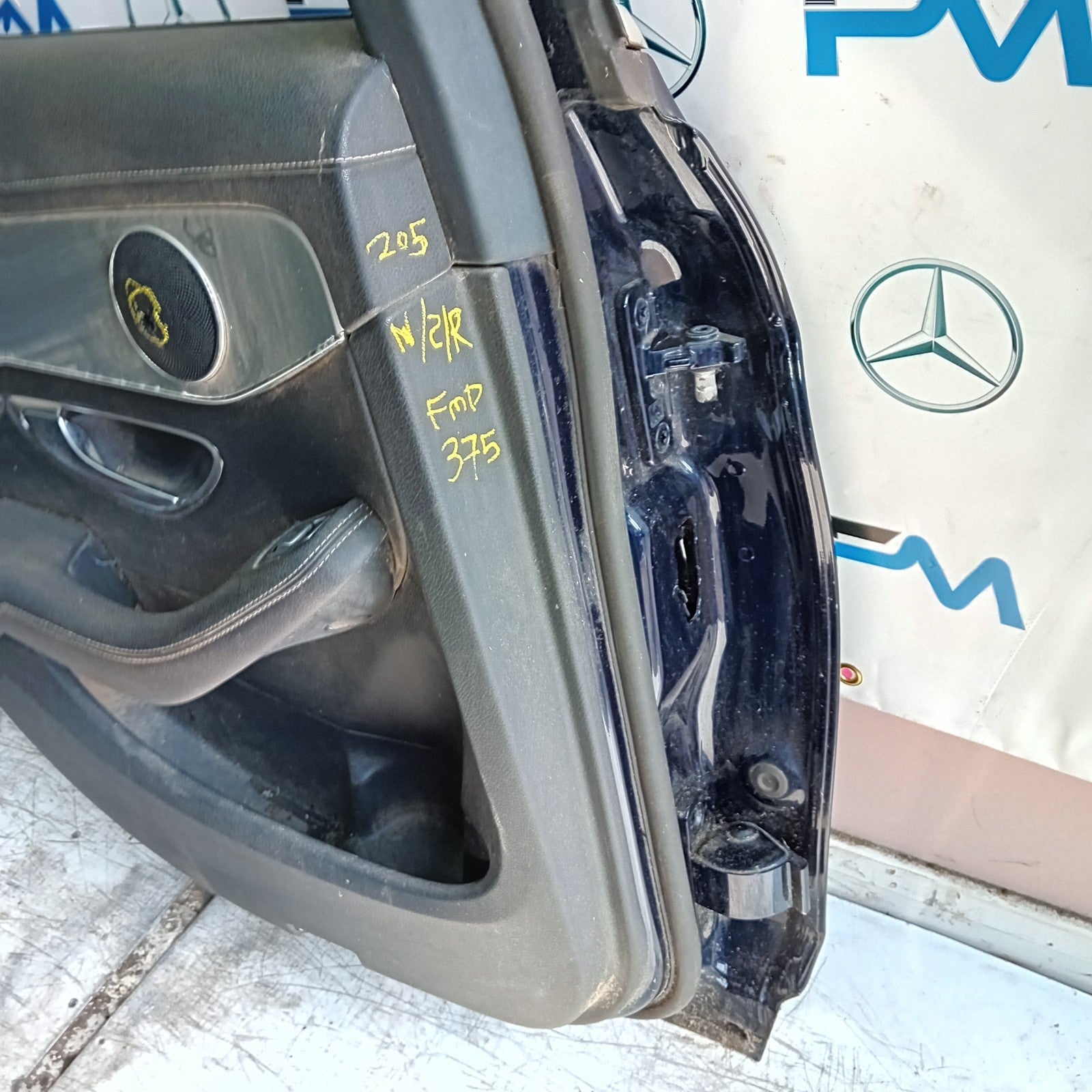MERCEDES C-CLASS W205 SLN PASSENGER REAR DOOR NSR BLUE 2014 ON COMPLETE FMD375