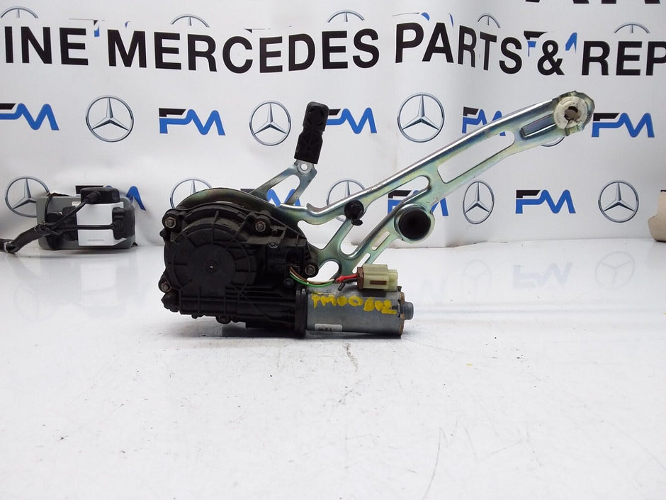 Mercedes C-CLASS W205 TAILGATE LIFT SOFT CLOSE 0390204 124 FM00602