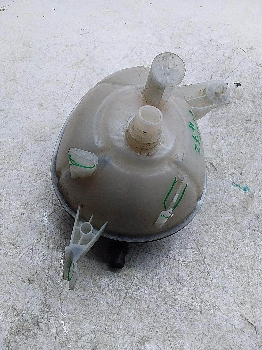 MERCEDES BENZ  C-CLASS W205 COOLANT EXPANSION TANK A2055000049 FMR472