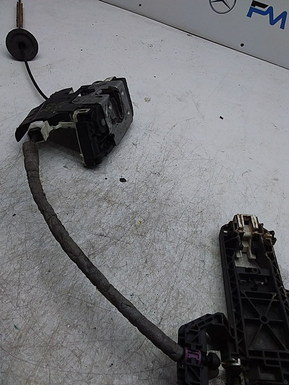 MERCEDES E-CLS C207 COUPE DRIVER FRONT DOOR LOCK MECHANISM  A2077601440 FMR291