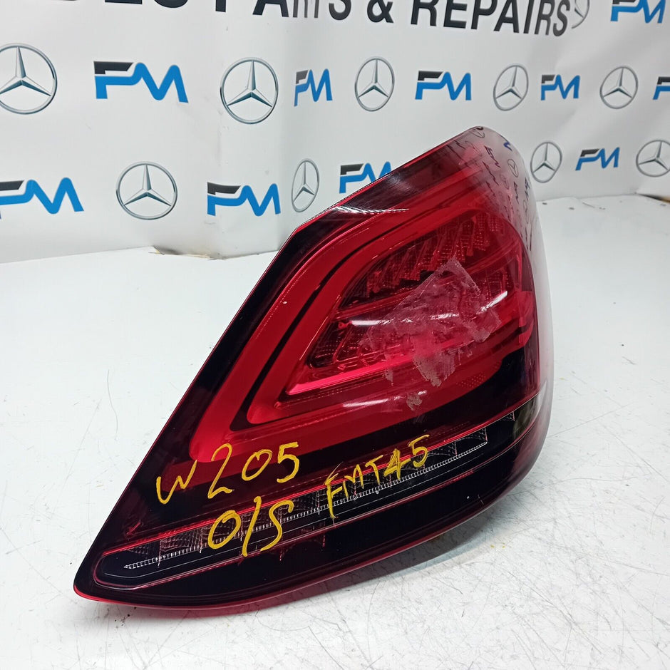 MERCEDES C-CLASS W205 COUPE 2019 REAR PASSENGER N/S TAIL LIGHT A2059063105 FMT41