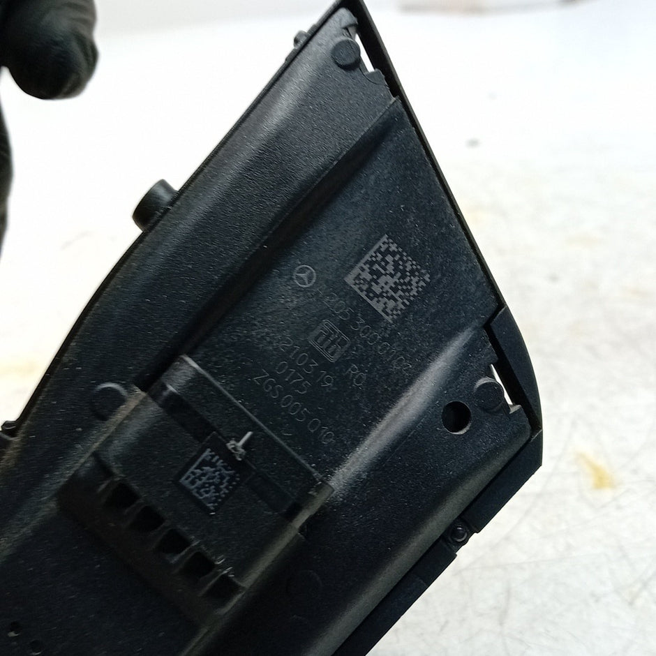 MERCEDES BENZ C-CLASS W205 THROTTLE ACCELERATOR A2053000104 2014 ON FM001560