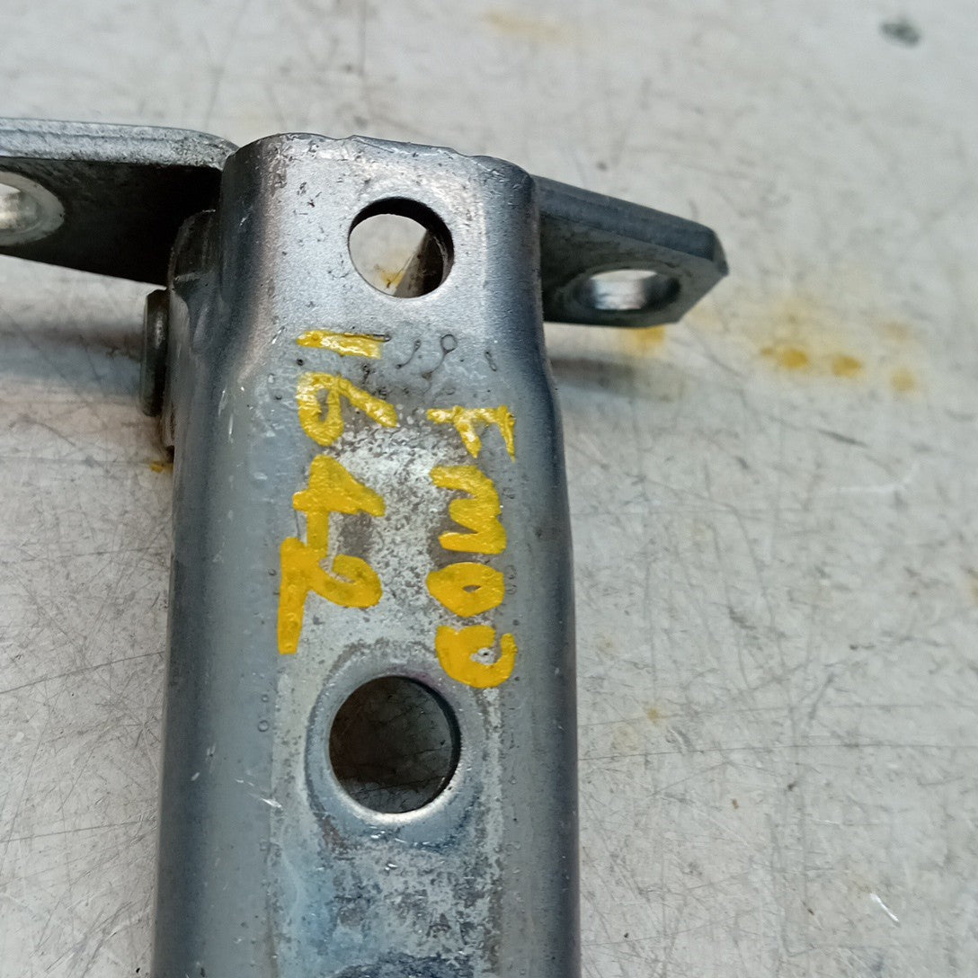 MITSUBISHI OUTLANDER MK3  FRONT DOOR HINGE PANEL E1 A046834 FM001642