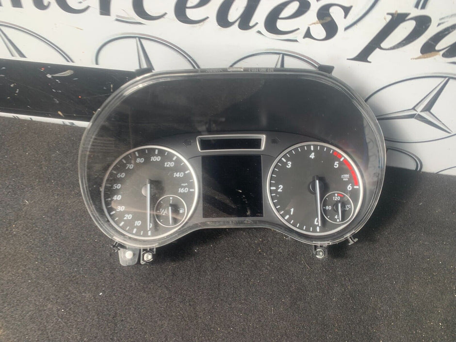 Mercedes W176 Diesel Speedo Clocks Instrument Cluster Trim Manual A1769009400
