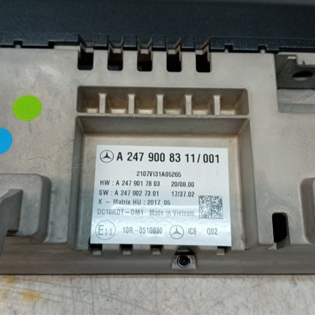 MERCEDES BENZ  B-CLASS W247 DISPLAY SCREEN A2479017803 2019 ON FM001581