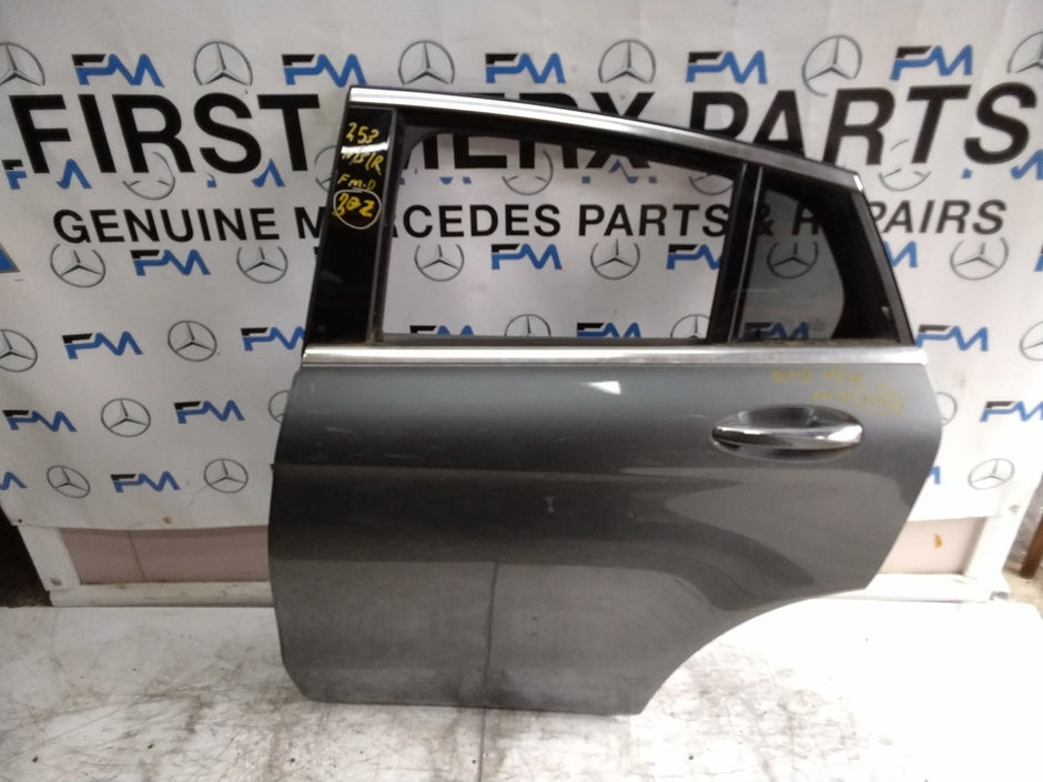 MERCEDES E-CLASS W213  DRIVER FRONT DOOR OSF BLACK 2016-2023 COMPLETE FMD303