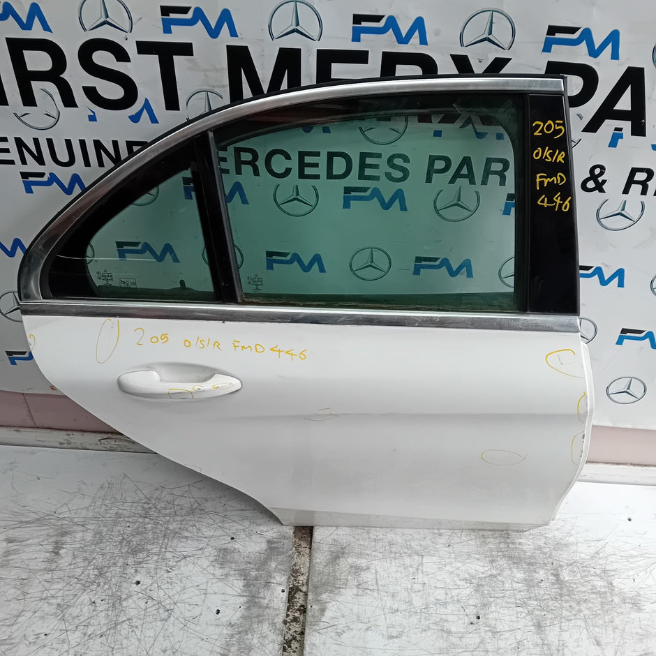 MERCEDES C-CLASS W205 DRIVER REAR DOOR OSR WHITE 2014 ON COMPLETE FMD446