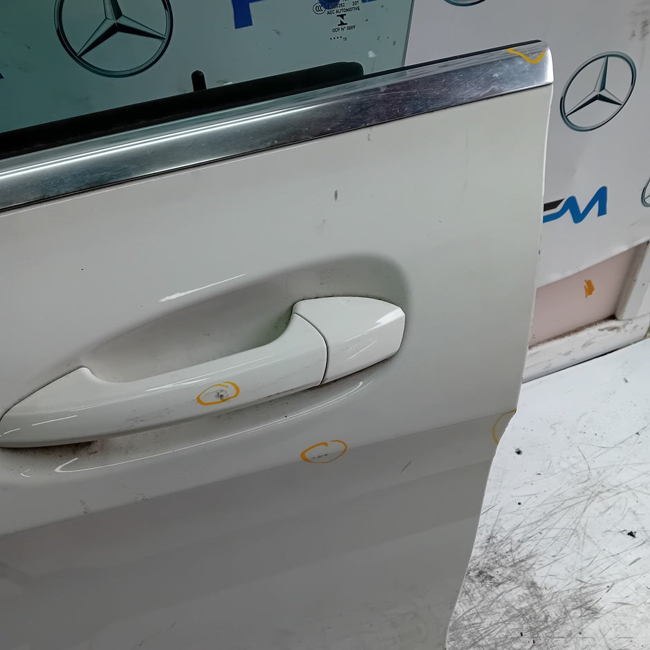 MERCEDES BENZ CLA W117 PASSENGER FRONT DOOR NSF WHITE 2013-19 COMPLETE FMD379
