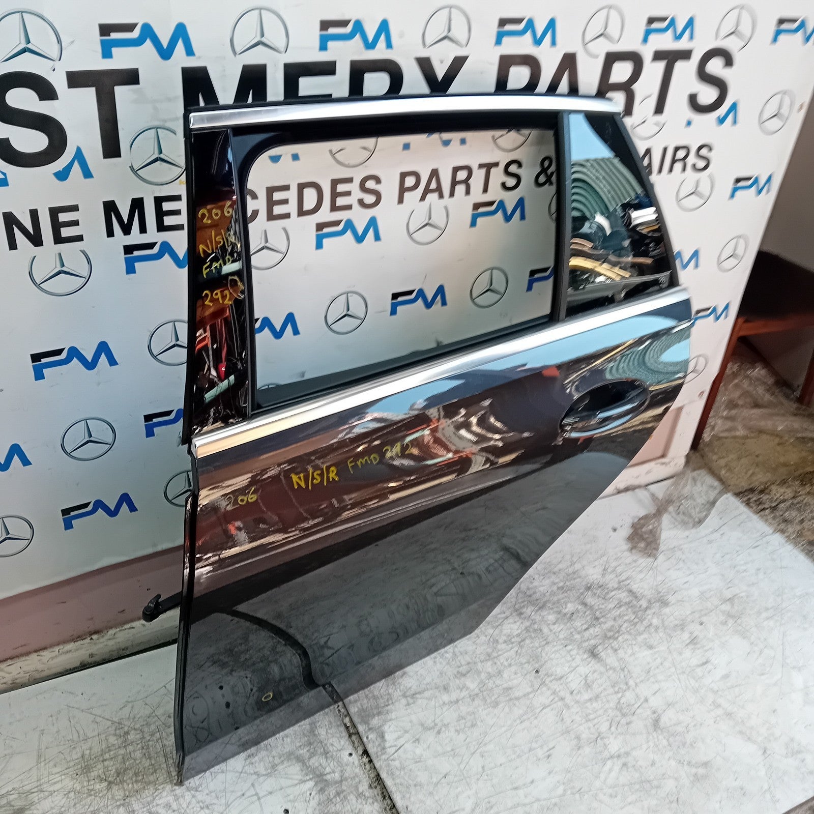 MERCEDES C-CLASS W206 EST PASSENGER REAR DOOR NSR BLACK 2017-20 COMPLETE FMD292
