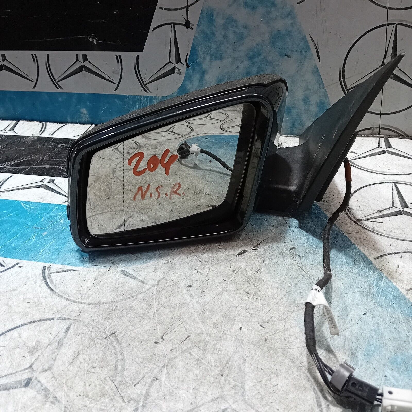 MERCEDES C CLASS W204 2011-2014 PASSENGER SIDE WING MIRROR IN BLACK A2048106593
