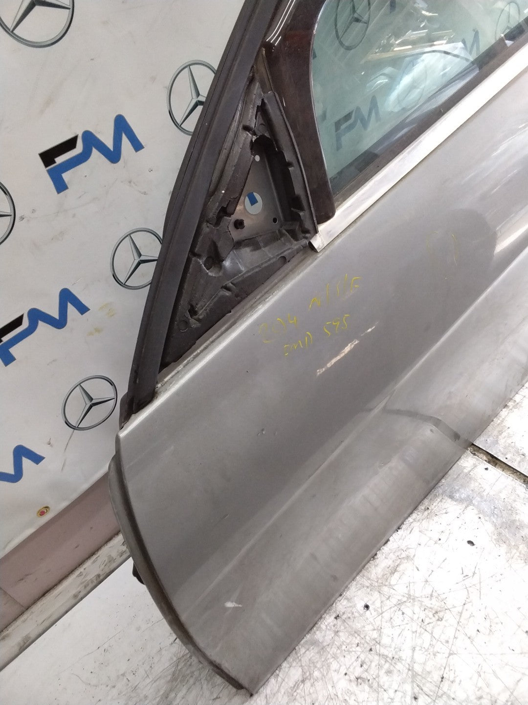 MERCEDES BENZ C-CLS W204 SLN PASSENGER FRONT DOOR NSF SILVER 2008-14  FMD595