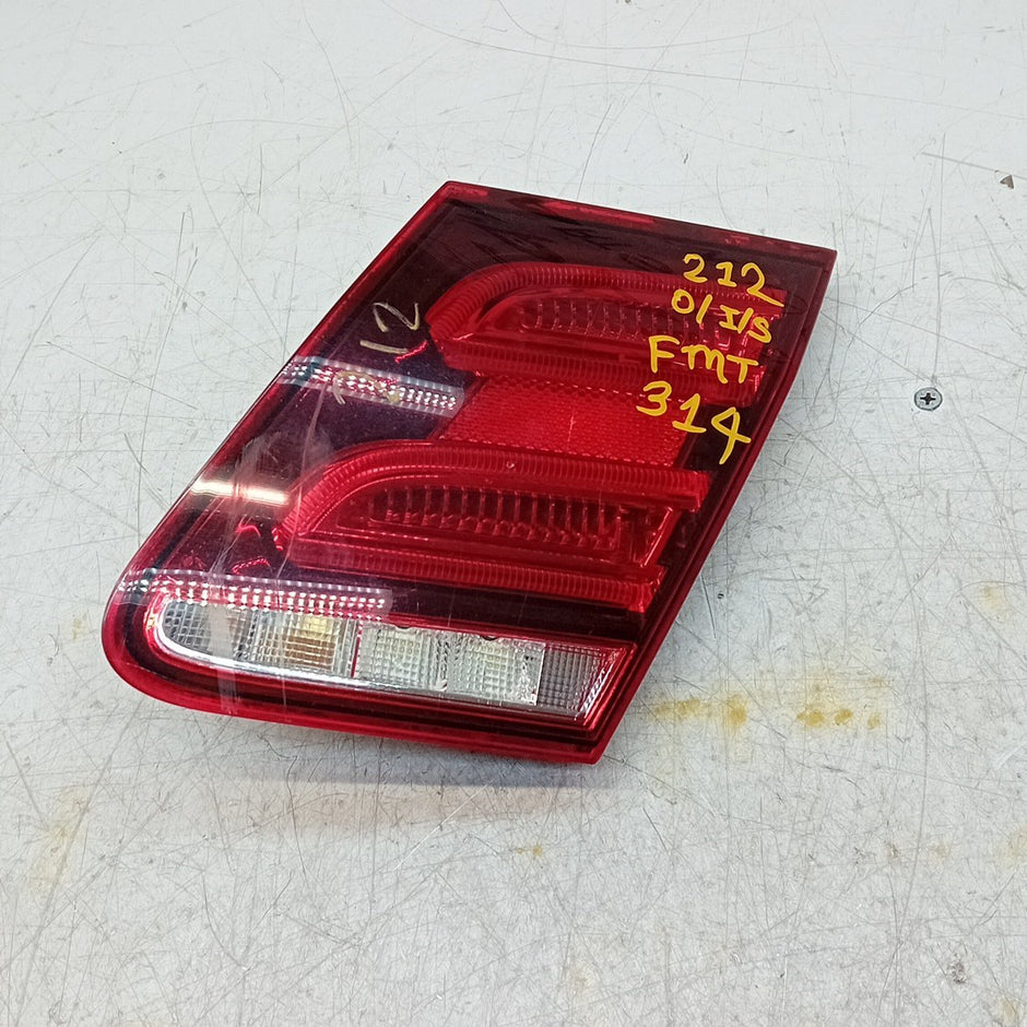 MERCEDES E-CLASS W212 DRIVER  INNER SIDE RIGHT REAR TAIL LIGHT 2014 FMT314