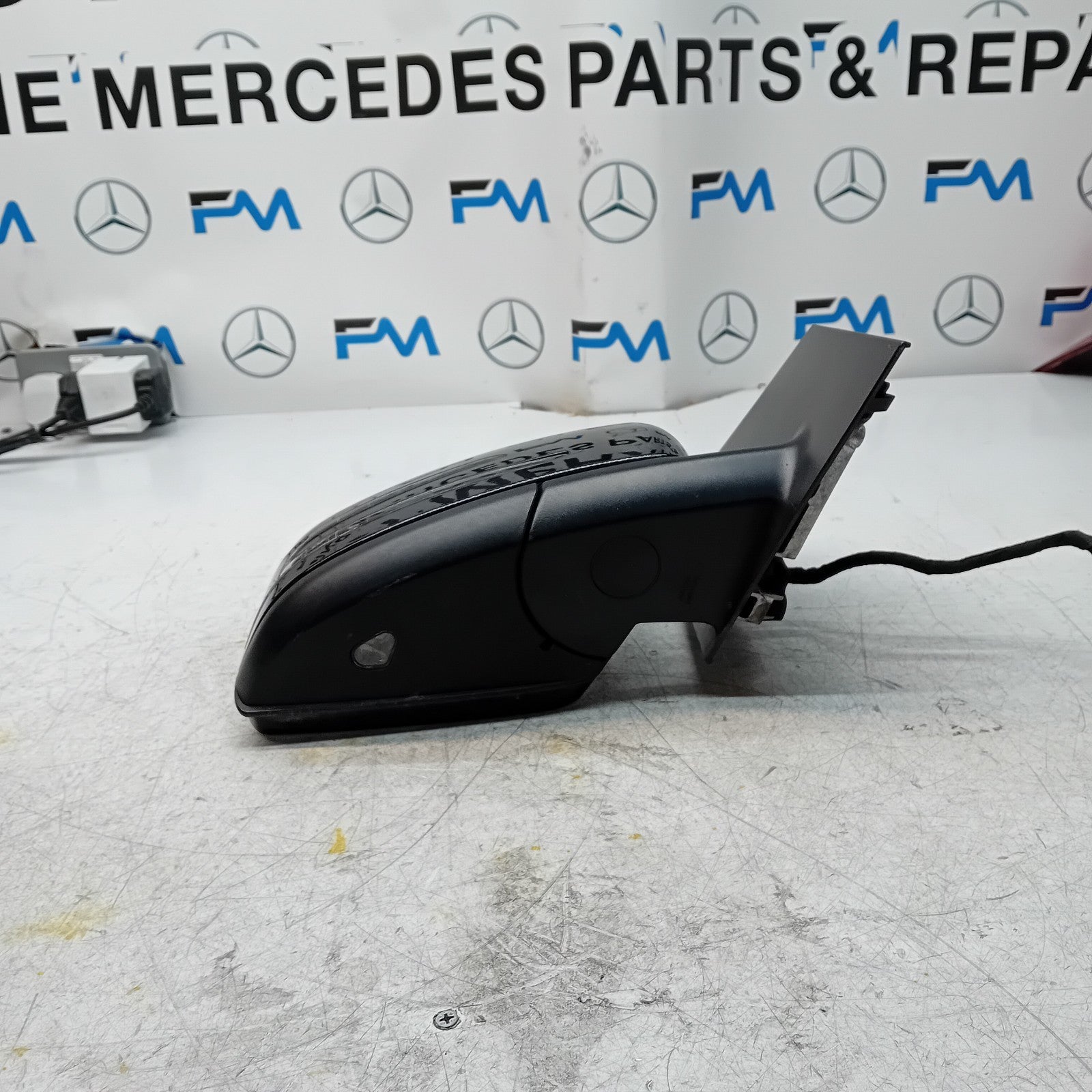 MERCEDES BENZ B-CLASS W246 DRIVER WING MIRROR OS BLACK  FMM87