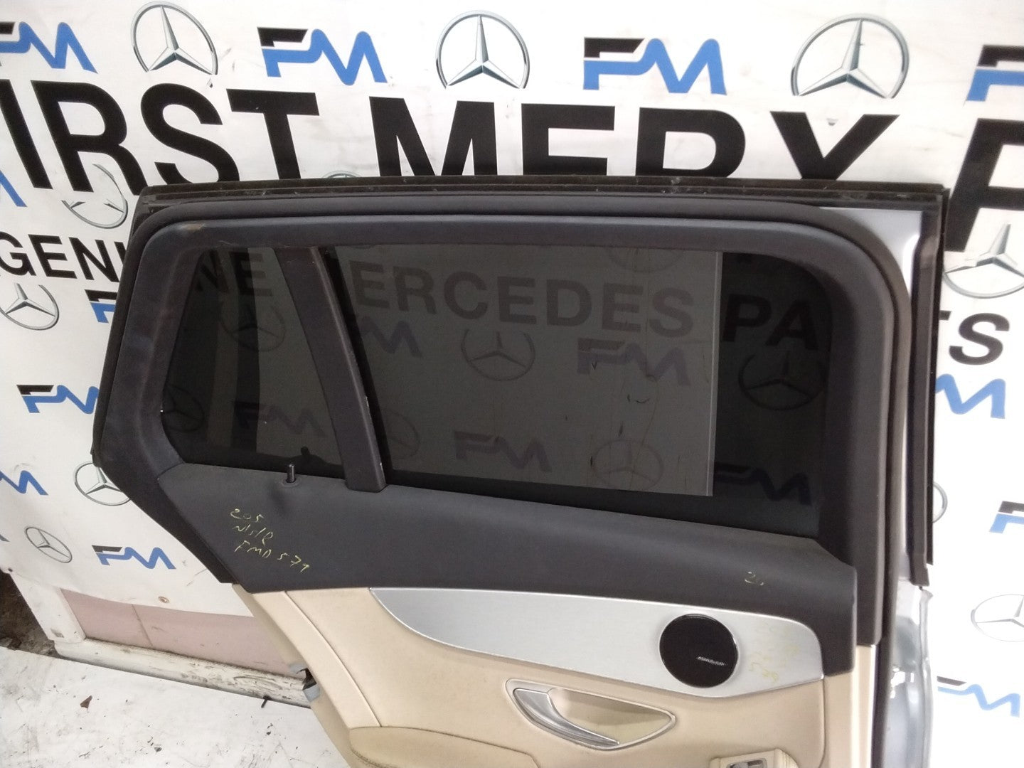MERCEDES C-CLS W205 EST PASSENGER REAR DOOR NSR SILVER 2014-21 COMPLETE FMD579