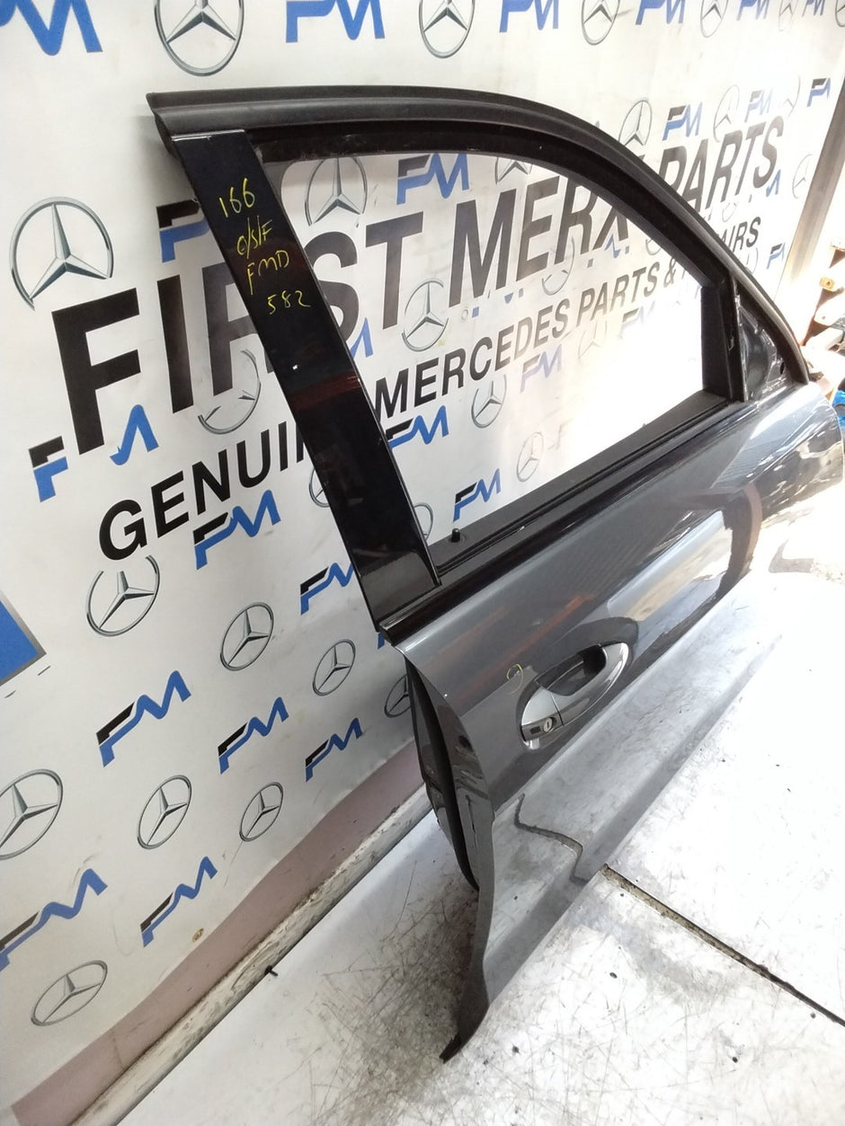 MERCEDES M-CLS W166  DRIVER REAR DOOR OSF GREY 2011-15 COMPLETE FMD582