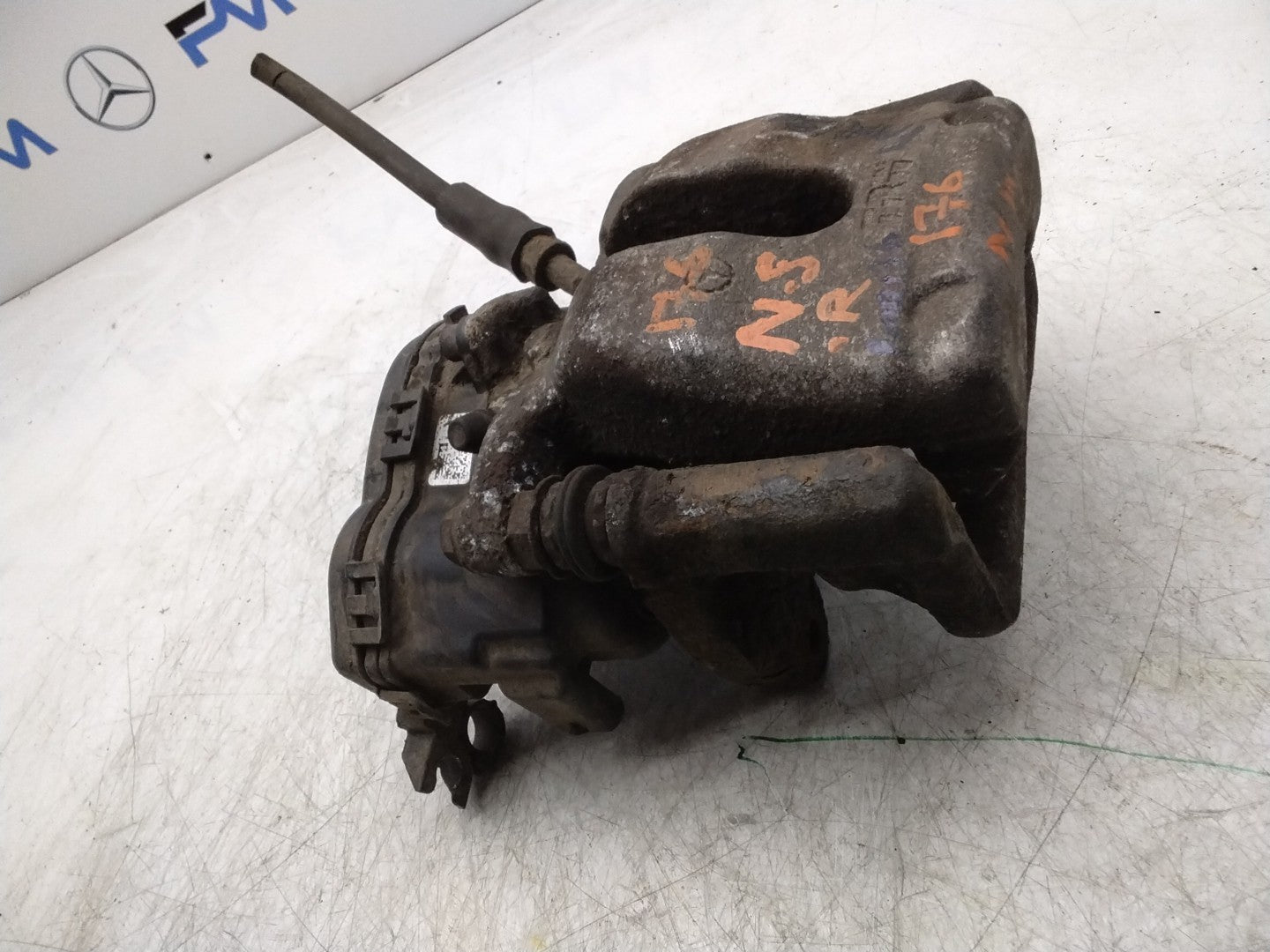 MERCEDES  B-CLASS W246 BRAKE CALIPER REAR LEFT PASSENGER SIDE A2464230198 FMR136