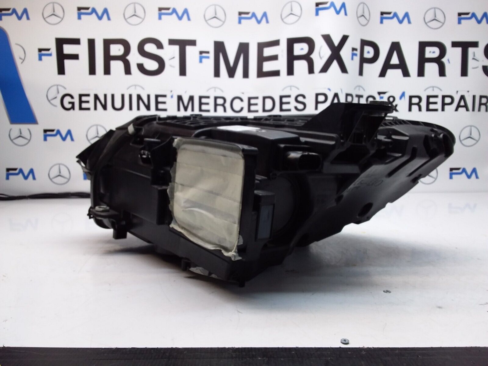 Mercedes EQS W297 Right Side LED Headlight 2022 A2979062203 FMH63 Digital
