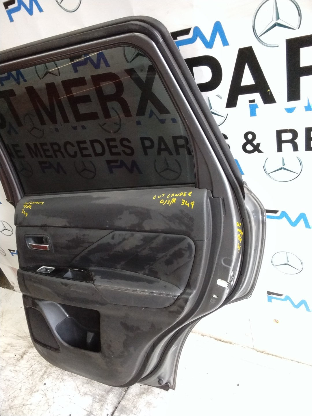 MITSUBISHI OUTLANDER MK3 DRIVER REAR DOOR OSR GREY 2013 COMPLETE FMD349