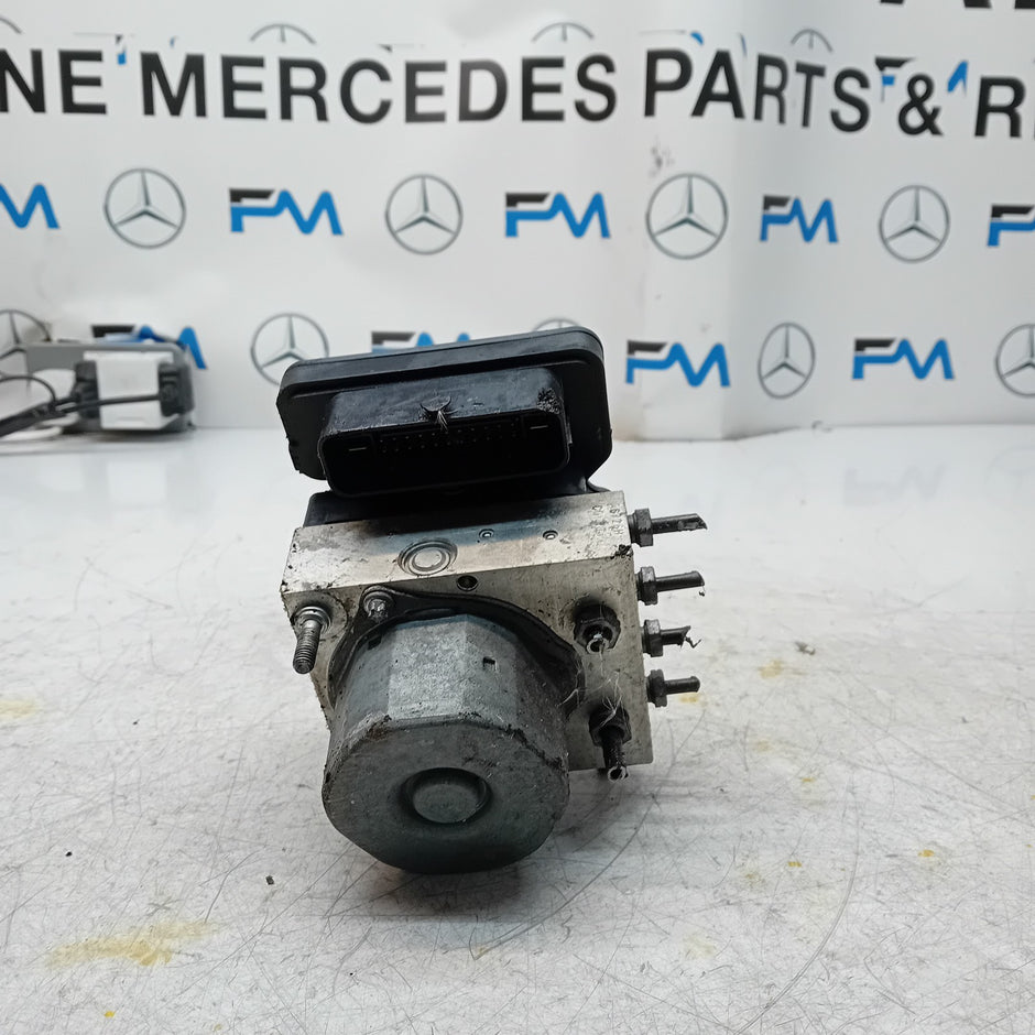 MERCEDES BENZ B-CLASS W246 ABS PUMP CONTROL MODULE UNIT A0084317512 FM001458