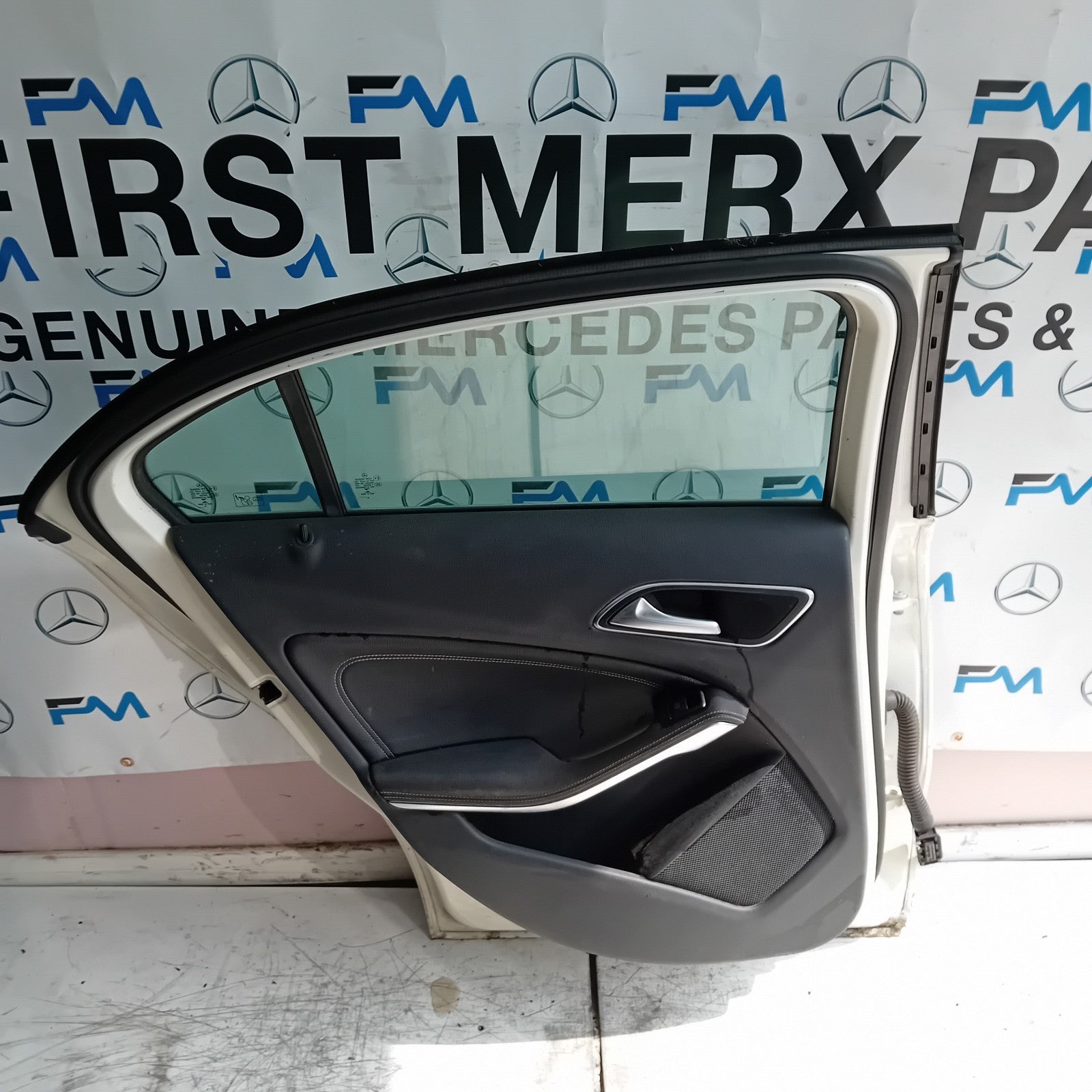 MERCEDES A-CLASS W176 PASSENGER REAR SIDE DOOR NSR 2012-18 WHITE COMPLETE FMD280