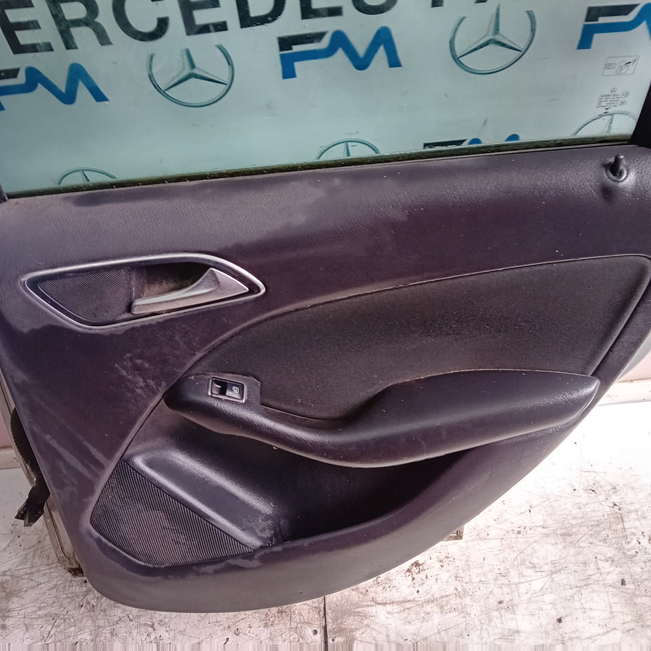 MERCEDES B-CLASS W246 DRIVER REAE DOOR OSR SILVER 2012-19 COMPLETE FMD255