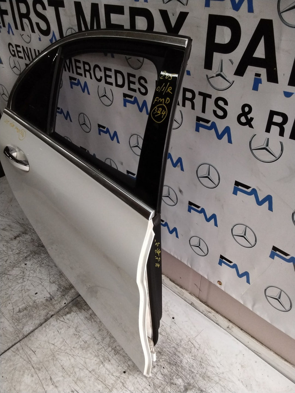 MERCEDES C-CLASS W205 SLN DRIVER REAR DOOR OSR WHITE 2014 ON COMPLETE FMD334