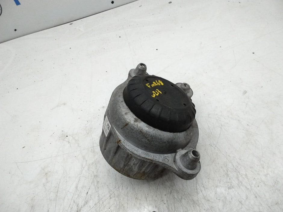 MERCEDES BENZ  E-CLASS W213 ENGINE SUPPORT BRACKET LEFT A2132400500 FMR68