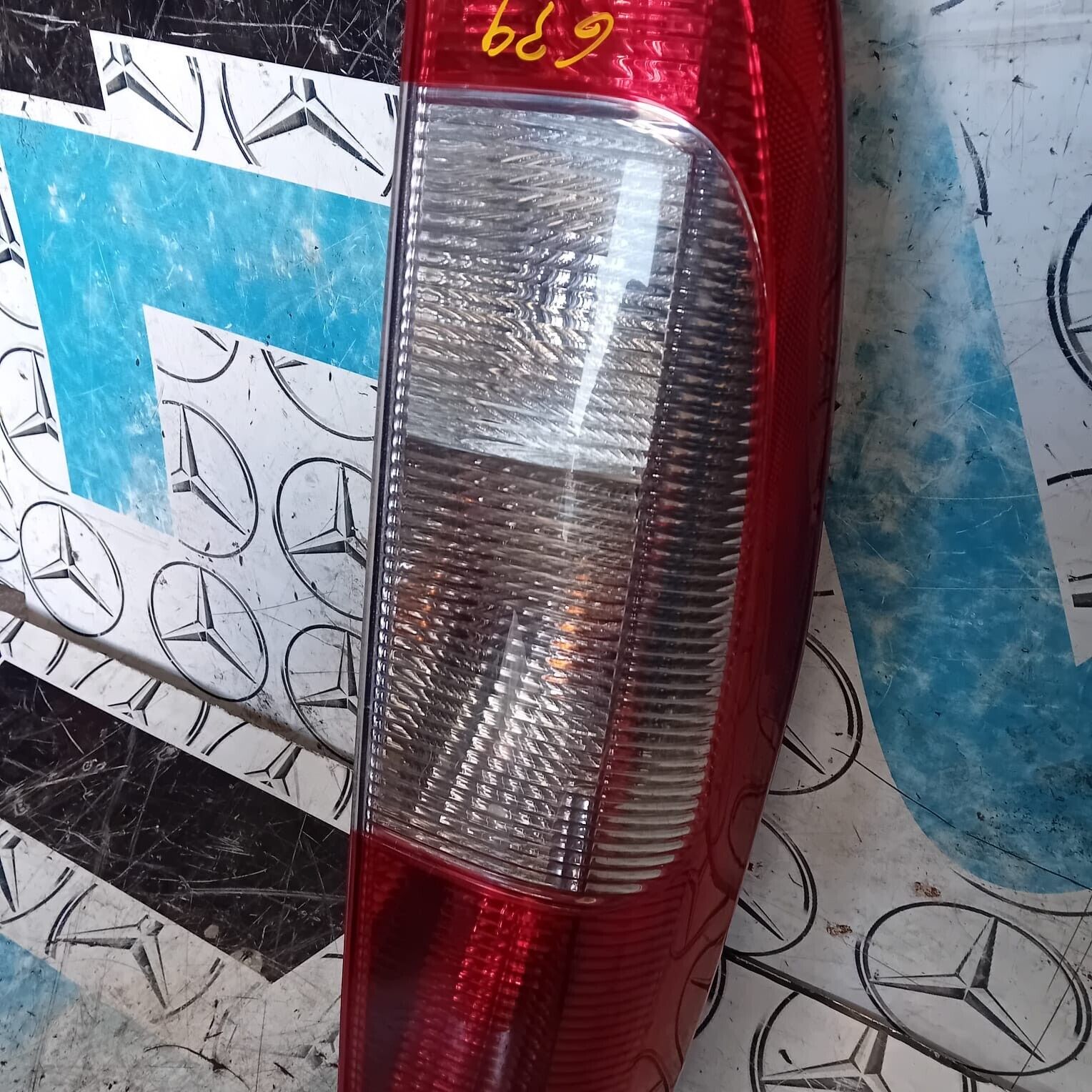 MERCEDES VITO W639 REAR  PASSENGER SIDE  ( NEAR SIDE ) TAIL LIGHT